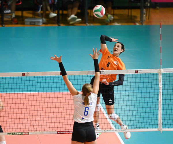 Buone risposte e altri quattro set disputati nel test con San Giovanni in Marignano (2-2) al Fontescodella