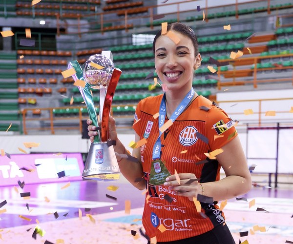 Safa Allaoui saluta la CBF Balducci HR: si chiude l’esperienza arancionera della regista