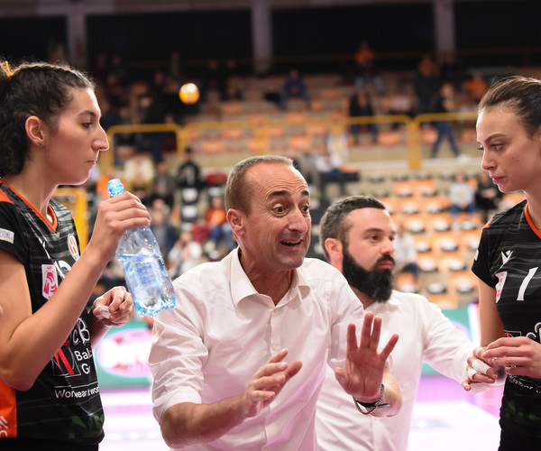 Le parole di capitan Fiesoli, coach Paniconi e Francesca Cosi dopo il match con Pinerolo