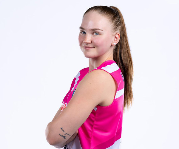 La schiacciatrice Suvi Kokkonen è una nuova giocatrice arancionera! Arriva dalla Finlandia il primo colpo di mercato della stagione 25/26