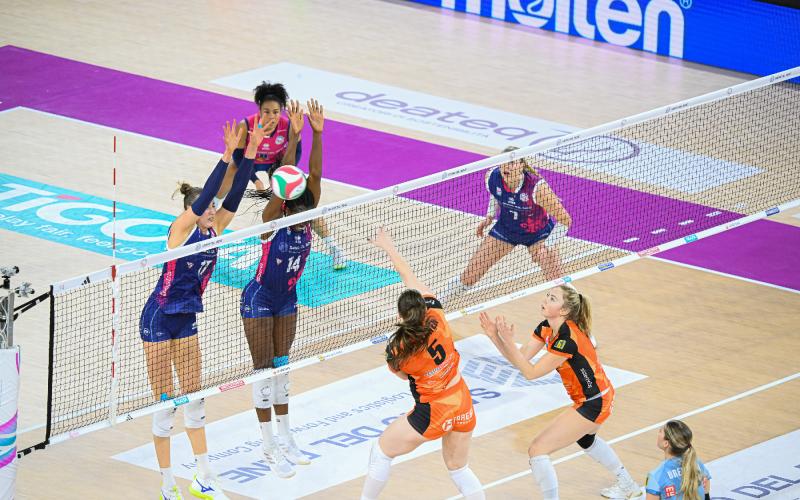 Le arancionere cadono in tre set a Firenze contro la vice capolista Scandicci nella penultima di Regular Season