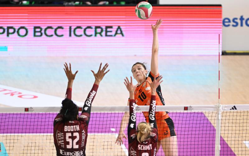 Si dividono dopo una stagione insieme le strade della polacca Natasza Ornoch e della CBF Balducci HR