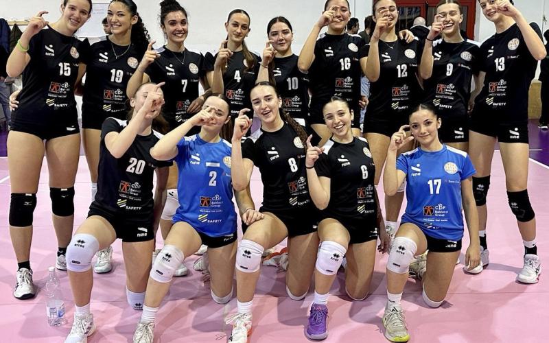 La Under 16 CBF Balducci Paoloni in finale regionale: superata Vallefoglia al tie-break, domenica 26 aprile la sfida per il titolo