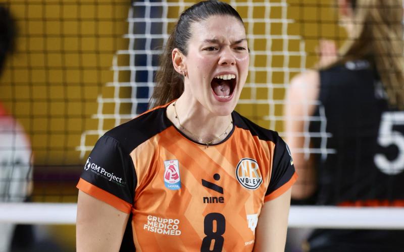 Poker arancionero per Alessia Mazzon: la centrale veneta rinnova per il quarto anno con la CBF Balducci HR