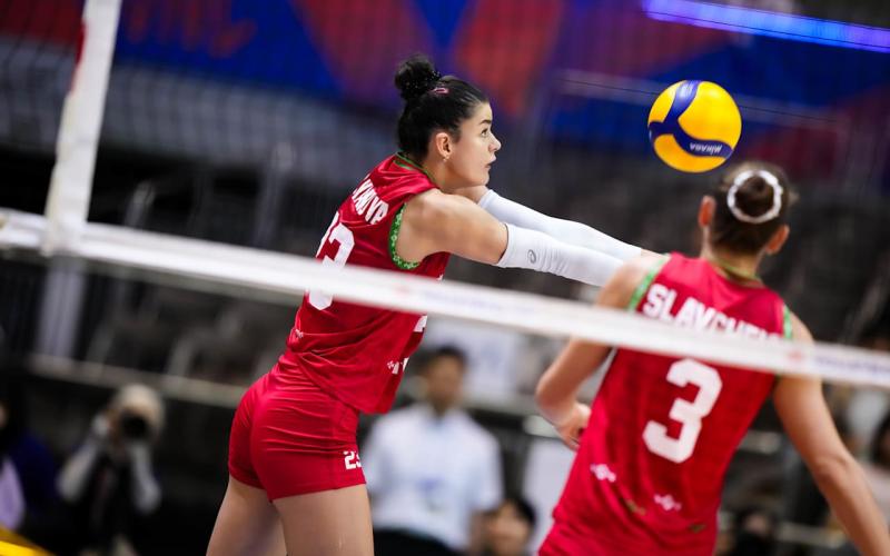 L'opposta arancionera Mikaela Stoyanova in campo con la Bulgaria nelle sfide della Week 1 della VNL 2026