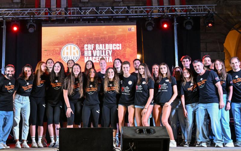 Giorgia Caforio è il nuovo capitano, Asia Bonelli il vice: le nomine svelate durante la presentazione in Piazza Libertà a Macerata